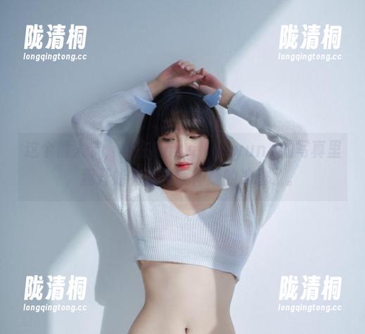 Kang Inkyung 这个情人节,看在Kang Inkyung的写真里,我开始有种自我怀疑的冲动了。